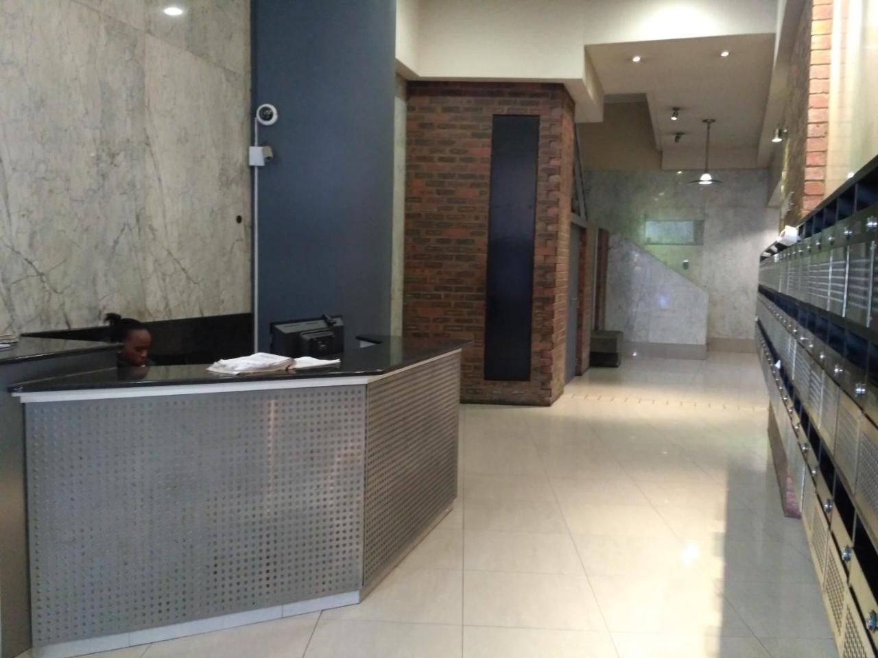 At St. George'S Mall Cape Town Exterior photo